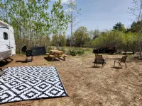 Week Discount. RV on 365 AC Parcel with 15 Mile Stream Running Thru the Property - 2つ星