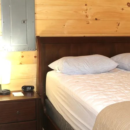 Stevens Lane New Log Cabin - Lamoka Lake - Just Steps from the Water's Edge.