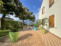 PANORAMIC APARTMENT SITUATED IN THE TOWN CENTER WITH LAKE VIEW - Apartments
