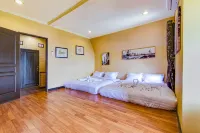 Rustwood Villa W/ Pool by Kava Stay - 4-Star