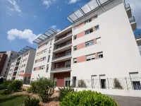 Apparthotel Privilodges Lyon Lumière Hotels near 8th arr.