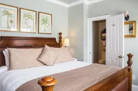 Almondy Inn