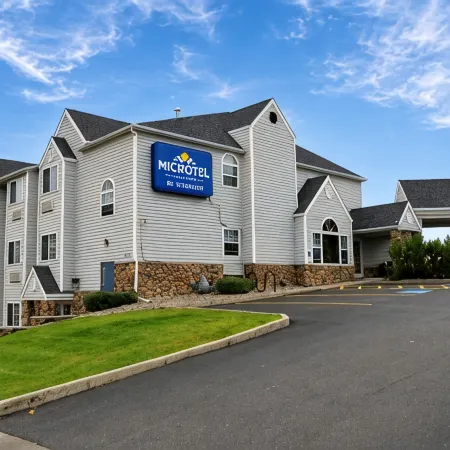 Microtel Inn & Suites by Wyndham Bozeman