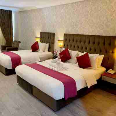 Noble Hotel Rooms