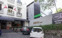 โรงแรมไฮนส์ - 2 ดาว