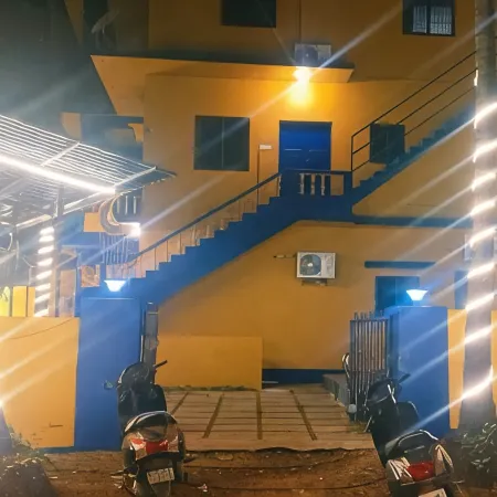 Karma Stays Hostel Morjim