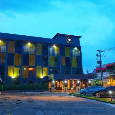 The S Design Hotel Hotels near Lively Market