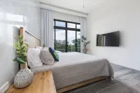 5-Bedroom Villa in Guard Gated Beachfront Community, Tamarindo/Langosta w/ Xtras - Gym
