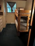 Cozy Cottage #6B at Beautiful Platte Lake Resort - 2성급