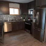 3-bedroom cabin on Lake Erie, second floor balcony and great views of Lale Erie.