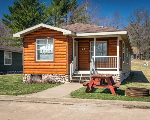 The Bear Cabin at the Riviera Resort in Neillsville, Wisconsin! Hotels in Dewhurst