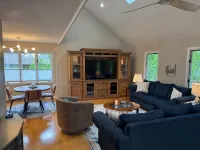 Renovated Coastal Farmhouse Near Beaches