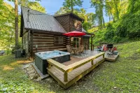 Close to Town & Nature! Fall Colors, Easy Access/Parking, Hot Tub, Dog Friendly - 4つ星