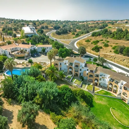 Oleandro Country Club