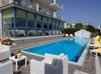 Hotel Ascot & Spa - Infinity Pools