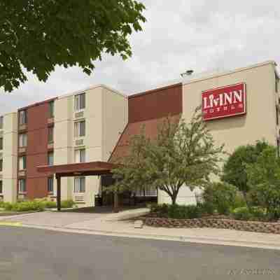 Livinn Hotel St Paul East / Maplewood Hotel Exterior