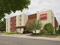 Livinn Hotel St Paul East / Maplewood - Pet friendly