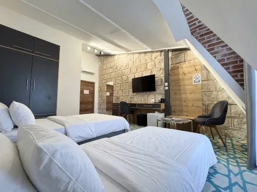 Citadel 360 Suites & Spa - موقف سيارات