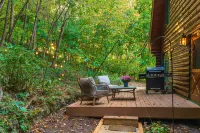 WOW! Unique Galena Dream Cabin. Hot Tub, Games, Fire Pit, Fully Stocked. - 小木屋