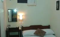 Andrea Hotel - Pensions