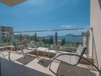 Regina's Residence-One Bedroom Apartment - WiFi