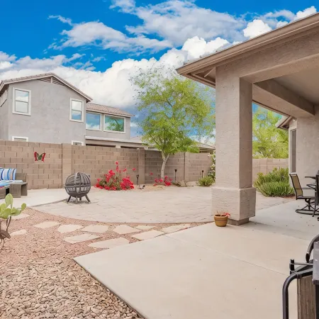 Lovely 3BR ranch home in Maricopa resort community w/ pools, courts, fitness ctr