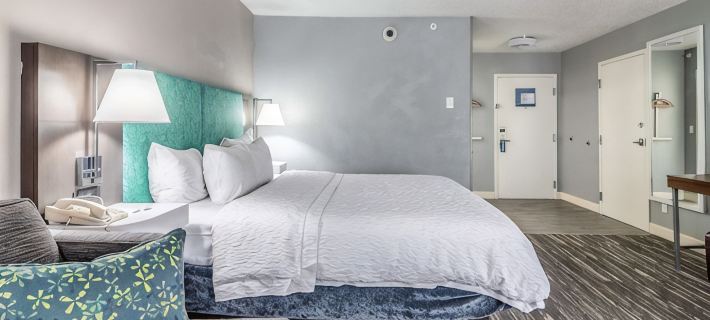 Hampton Inn Youngstown-North Hotels in Trumbull County
