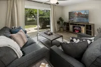 Walking distance to MIll Ave, Tempe Beach Park, Sun Devil Stadium, ASU. UPDATED! - Bungalows