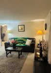 Emerald City Cozy Studio Suite - Stay near university fun – 5 min drive