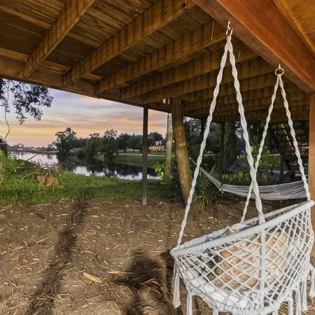 LUX Modern "Treehouse" on Private Lake - Gameroom, Kayaks, Bunkhouse, more!