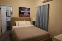 Forget your worries in this serene space. Pool view, top floor. Privacy gate.