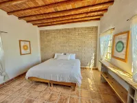 NEW Casa Verde San Juanico Scorpion Bay - Starlink Wifi, Gated,Walk to 1st Point - Wifi