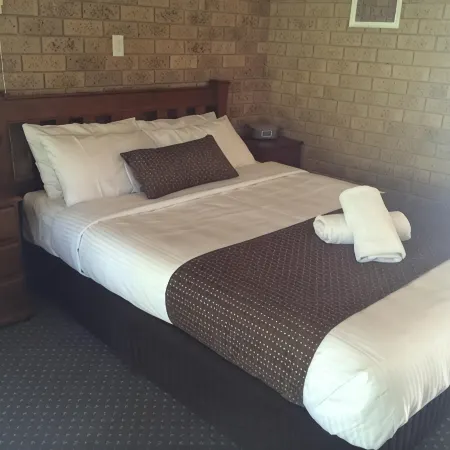 High Country Motor Inn Отели в г. Брайт