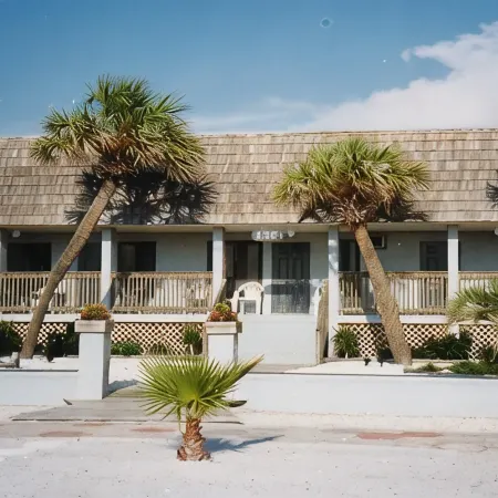 Sabal Palms Inn