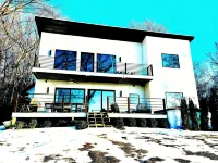 Arch View Luxury Home:Private Pool,Hot-Tub,Sauna.Free Wine&Brkfst.5 Min from Stl - Homestays