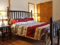 Luxury Mnt. View Cabin with game room, hot tub, fire pit and private ski trails Hotels in Jay