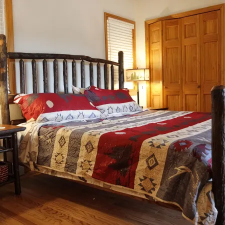 Luxury Mnt. View Cabin with game room, hot tub, fire pit and private ski trails