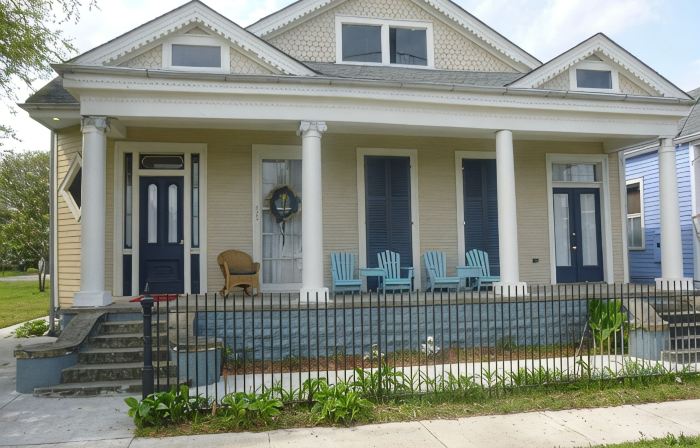NEAR FRENCH QUARTER, 4 or 8  King beds, Sleeps 8 - 16 - safest area