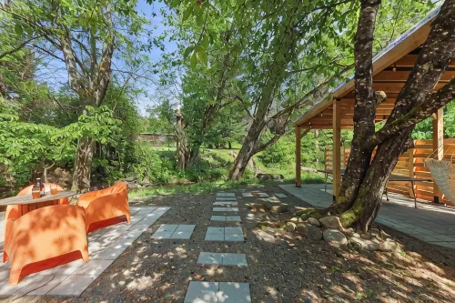 Casa Maria- cute creekside 2bed/1bath - Boutique