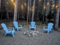 Wilderness Retreat 3-bedroom cabin in Eustis, Maine Hotels in Eustis