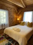 Vermont Chalet Near Beautiful Mount Snow and the Quaint Town of Wilmington - 4-Star