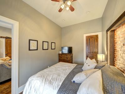 Historic Downtown Hawley Loft