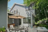 AMAZING NEWER HOME WITH LAKE VIEWS, steps away from shops and restaurants. - 3-Star