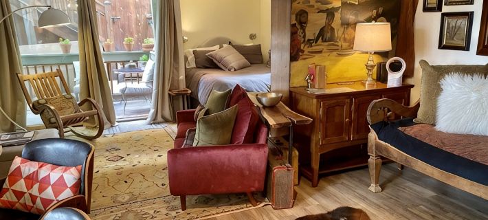 Telluride’s Quiet Abode. Downtown central Hotels in Telluride