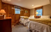 Scout's Rest in Cody - Beautiful Cozy Log Cabin that sleeps 8! - balcony