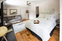 1 Southern Charm is a Private Studio is 4 Miles from Downtown Charleston - Condos