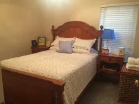 Quiet, Clean Home In South Phoenix/Ahwatukee Hotels in Ahwatukee Foothills