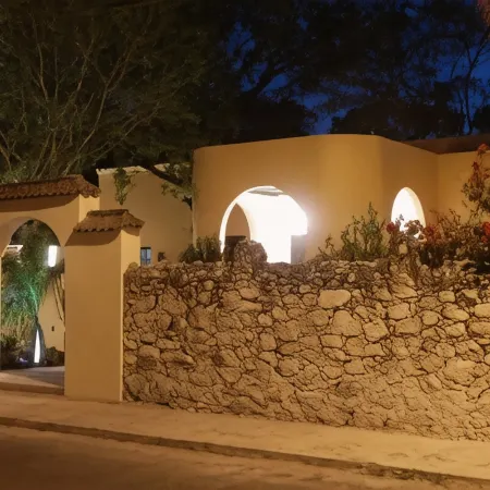 Ochenta Y Dos Bed & Breakfast & Spa