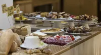 Hotel Boemia - Desayuno