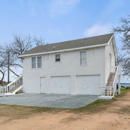 Small but cozy apartment style lakefront home on Buchanan Dam with great views!